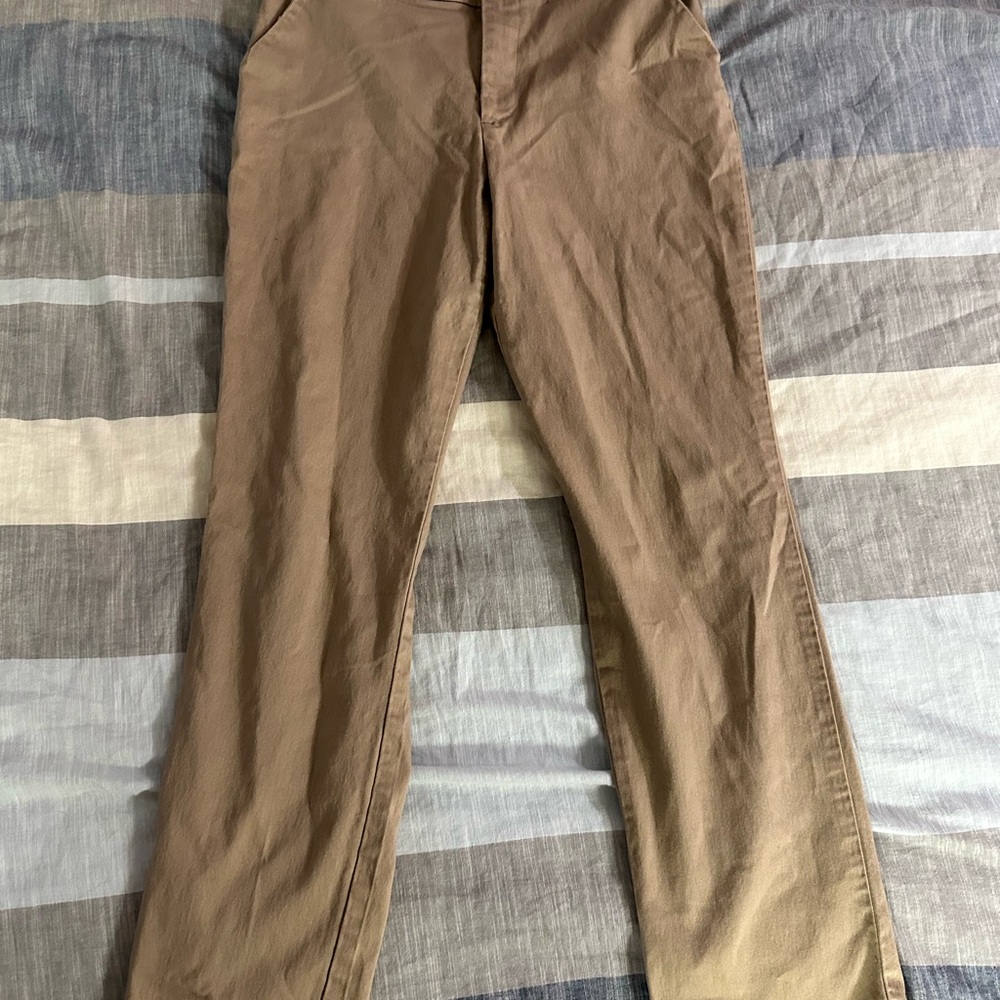 Lee Tan Chinos Versatile Cotton Blend